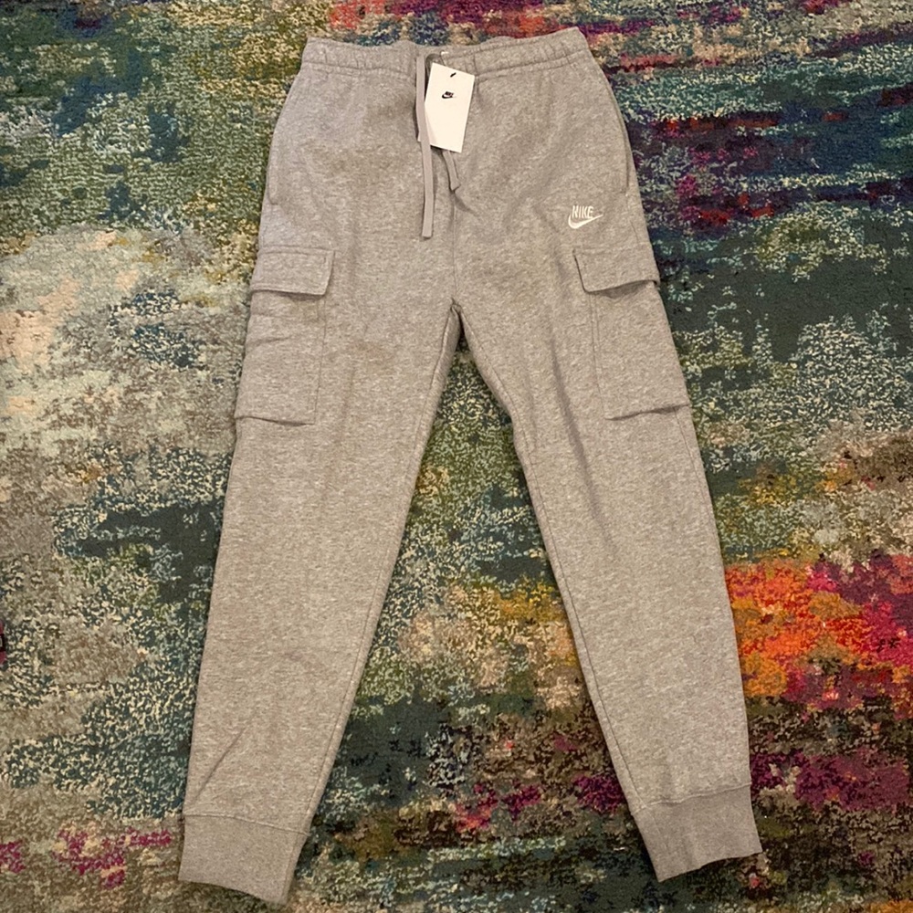 Brand new gray Nike sweatpants. Size Small.